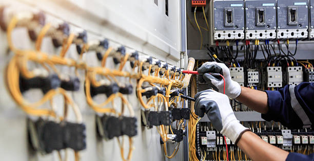 Professional Electrician technician working in Auburn Lake Trails, CA